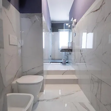 Aphrodite House 3*