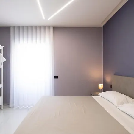 Aphrodite House 4* ポンペイ