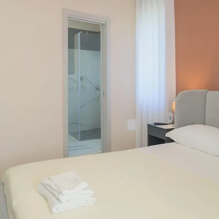 Aphrodite House Bed & Breakfast