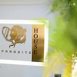 Aphrodite House 3*