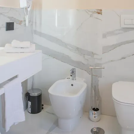 Aphrodite House Bed & Breakfast