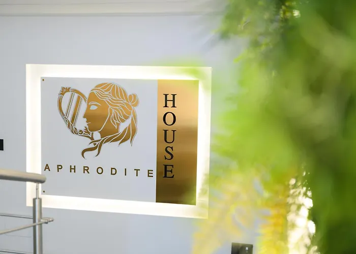 Aphrodite House 3*